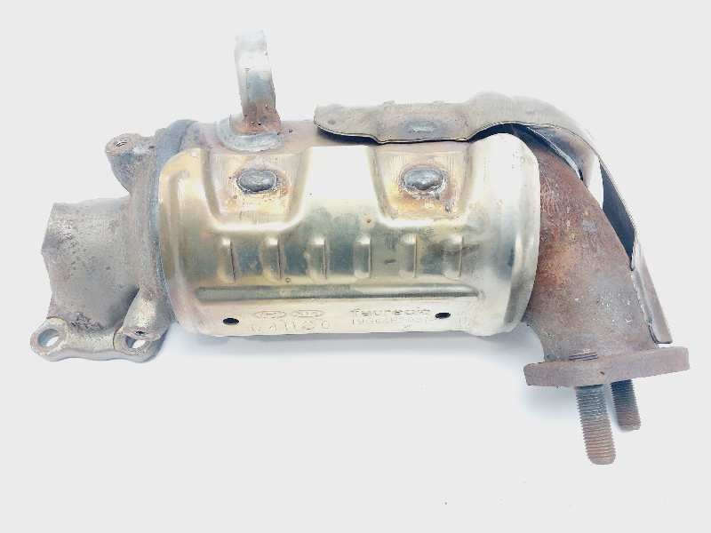 Recambio de catalizador para kia stonic (ybcuv) tech referencia OEM IAM 04HC0 INVENTARIO EN ALMACEN 