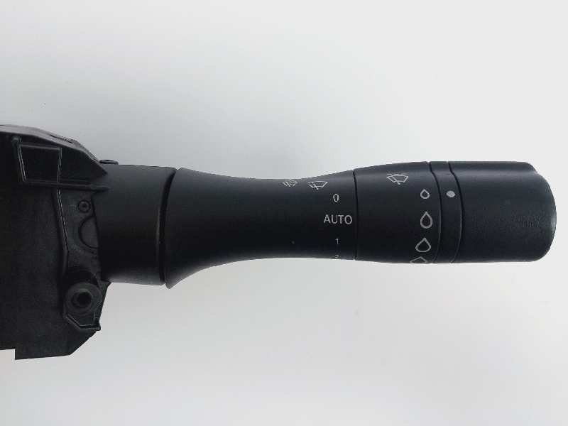 Recambio de mando multifuncion para renault fluence dynamique referencia OEM IAM 255670040R  