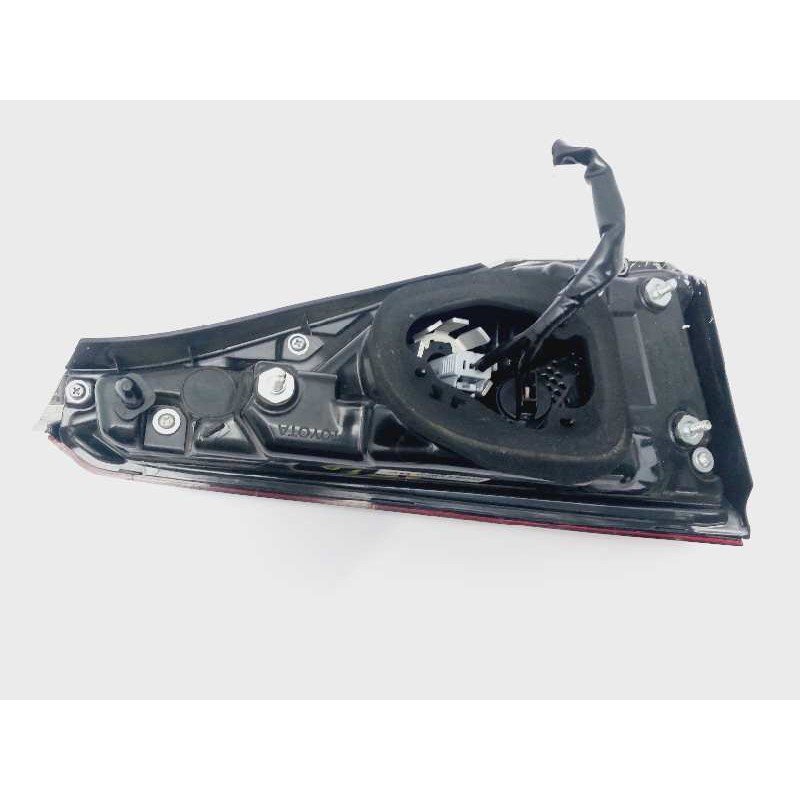 Recambio de piloto trasero derecho interior para toyota corolla (e21) referencia OEM IAM 8158002C31 8159002C2100 