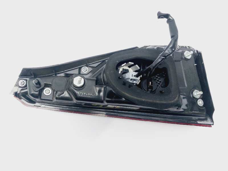 Recambio de piloto trasero derecho interior para toyota corolla (e21) referencia OEM IAM 8158002C31 8159002C2100 