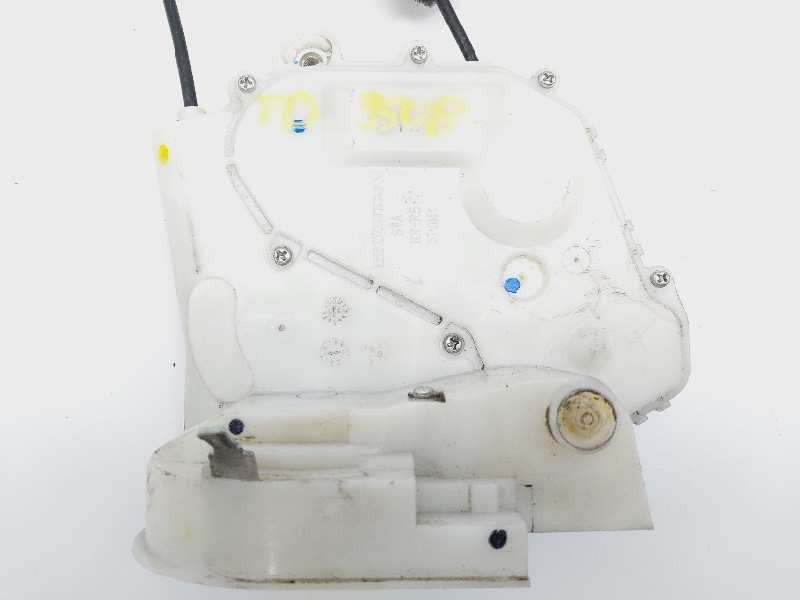 Recambio de cerradura puerta trasera derecha para honda insight (ze2) elegance referencia OEM IAM 72610TM8E01  