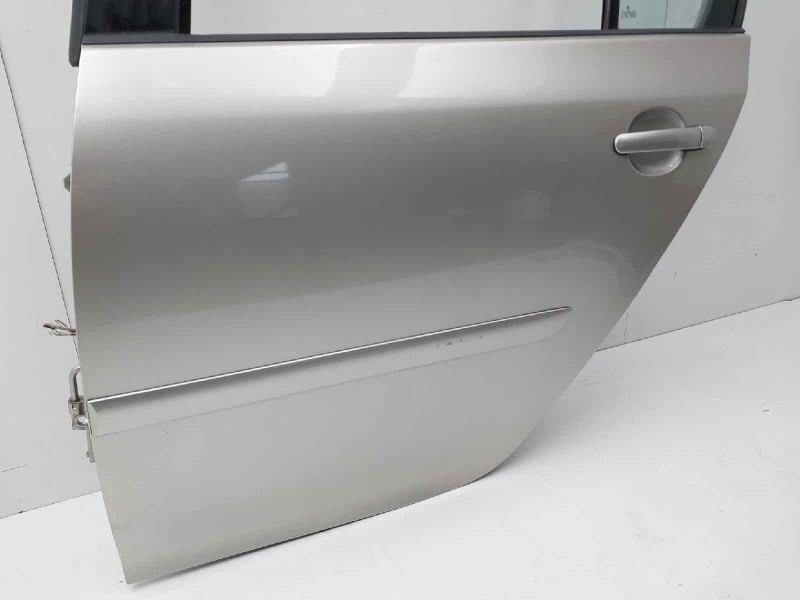 Recambio de puerta trasera izquierda para volkswagen golf v berlina (1k1) trendline referencia OEM IAM 1K6833301AA 1K6833105J 