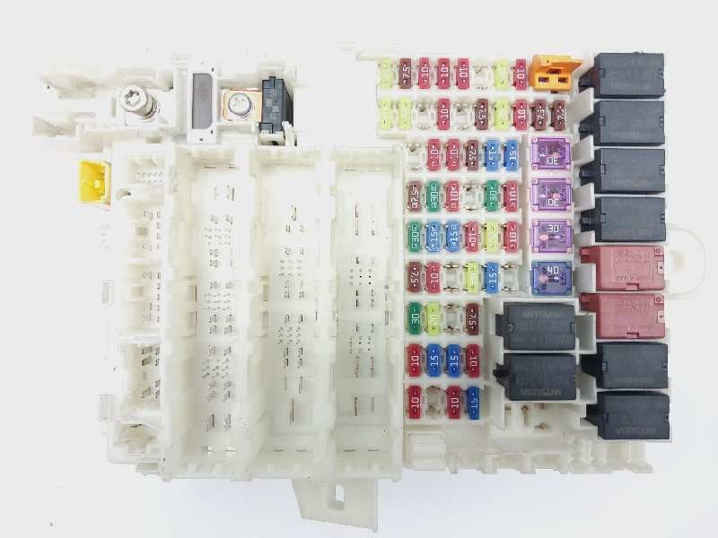 Recambio de caja reles / fusibles para honda insight (ze2) elegance referencia OEM IAM TM8G210  