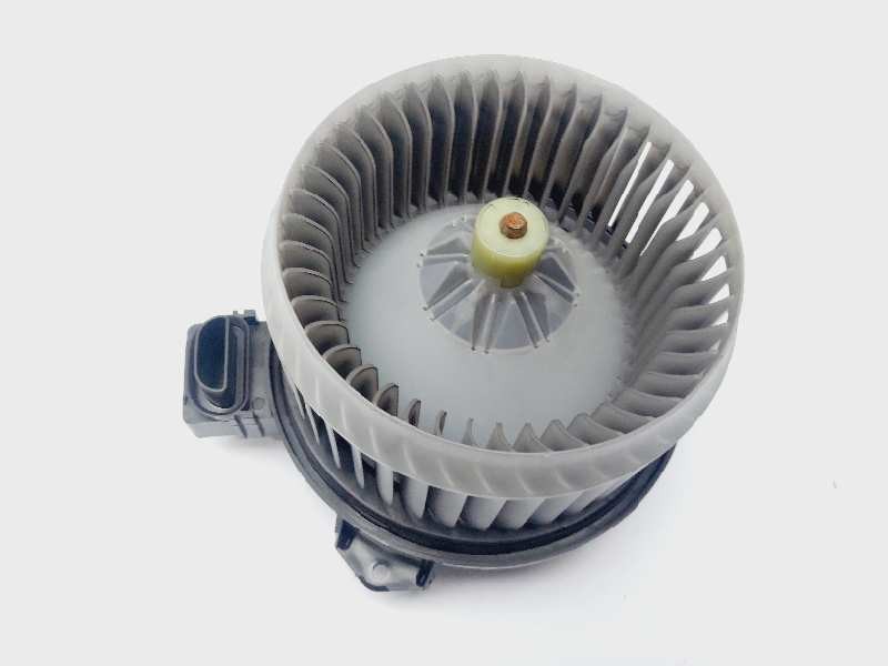 Recambio de motor calefaccion para toyota yaris city referencia OEM IAM AV1370  