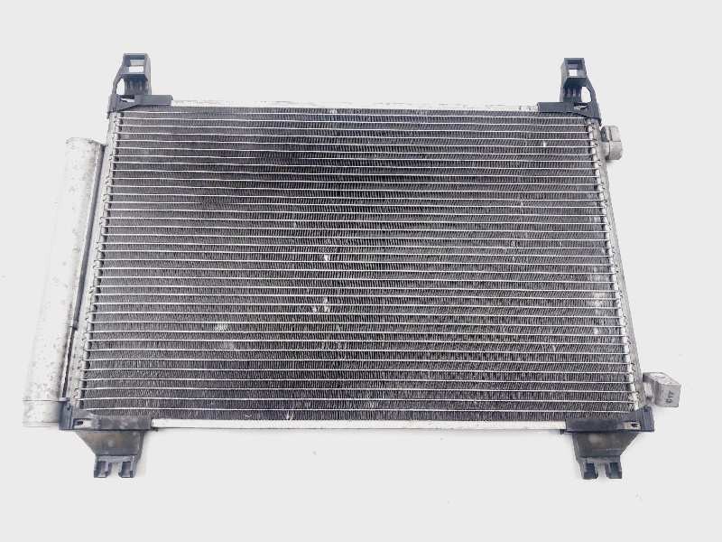 Recambio de condensador / radiador aire acondicionado para toyota yaris city referencia OEM IAM 884600D210  