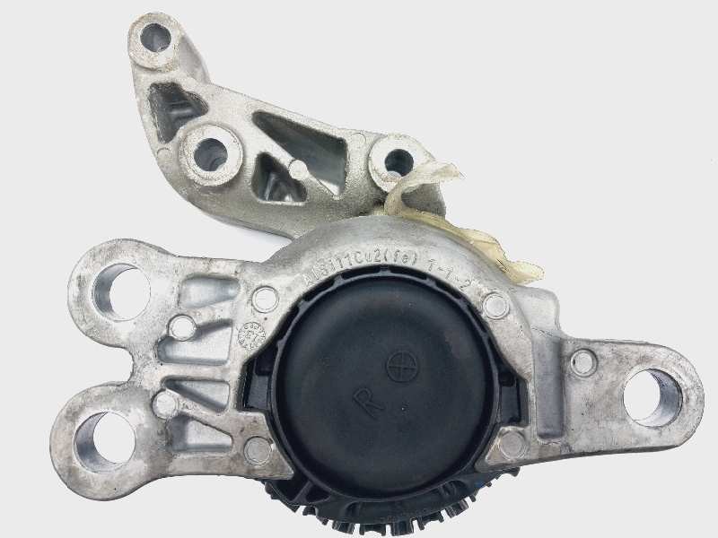 Recambio de soporte motor derecho para renault kadjar limited 4x4 referencia OEM IAM   