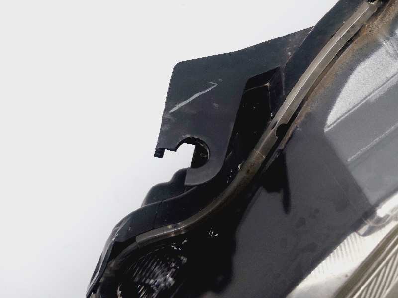 Recambio de faro izquierdo para toyota yaris city referencia OEM IAM DD1580D159 81170-0DA10 