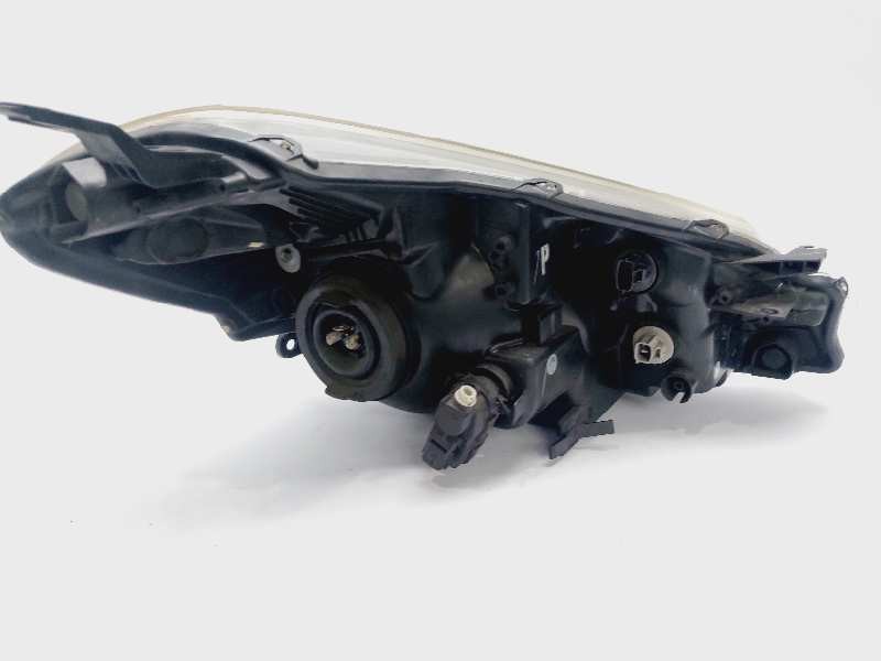 Recambio de faro izquierdo para toyota yaris city referencia OEM IAM DD1580D159 81170-0DA10 