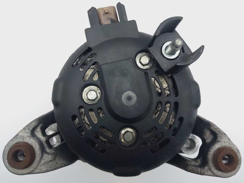 Recambio de alternador para opel corsa e selective referencia OEM IAM 13585664B  