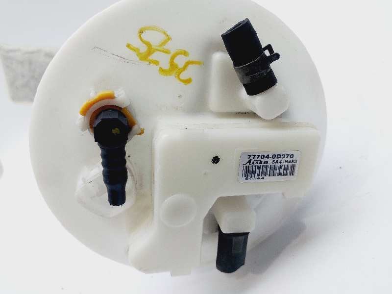 Recambio de bomba combustible para toyota yaris city referencia OEM IAM 777040D070  