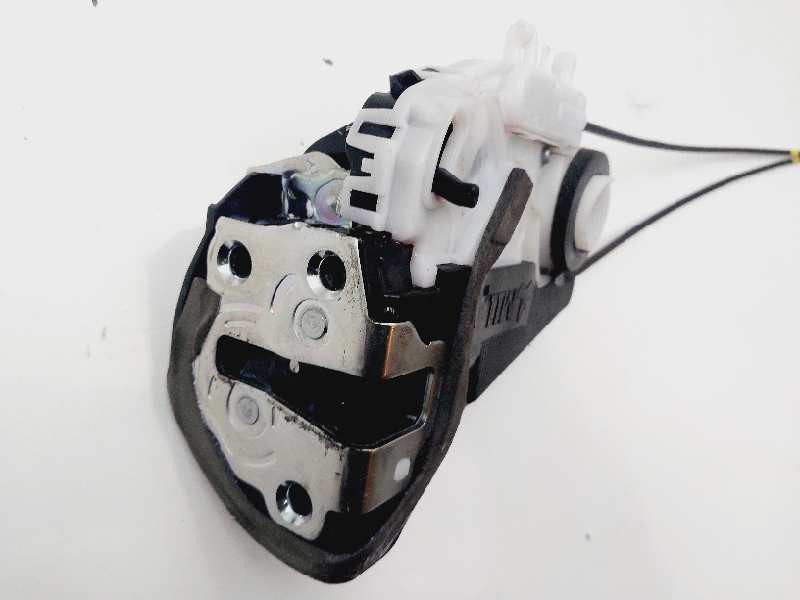 Recambio de cerradura puerta trasera derecha para toyota yaris city referencia OEM IAM 02014110F2  