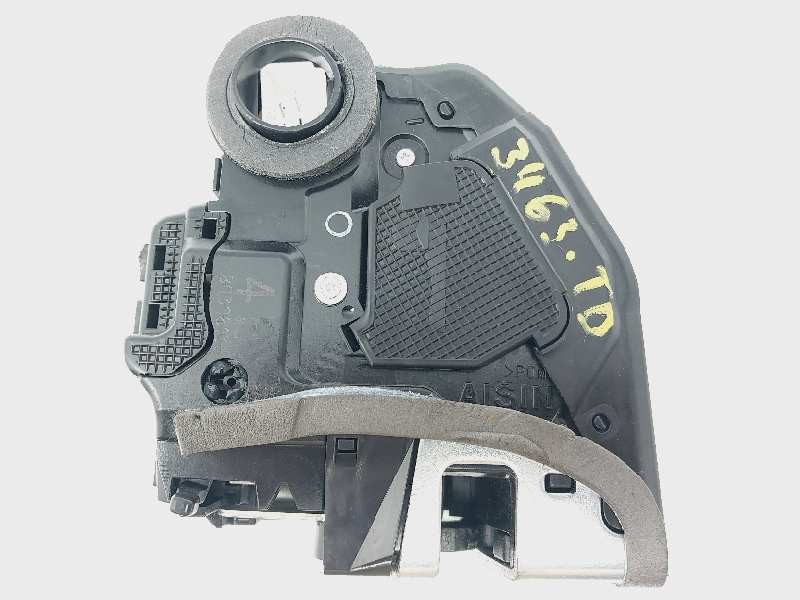 Recambio de cerradura puerta trasera derecha para lexus ct 200h white edition referencia OEM IAM 6905033131  