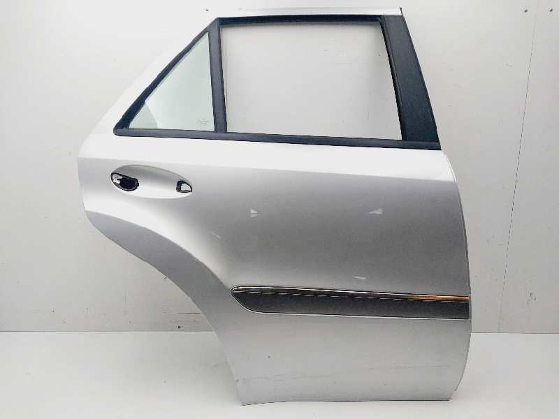 Recambio de puerta trasera derecha para mercedes-benz clase m (w164) referencia OEM IAM A1647300205  