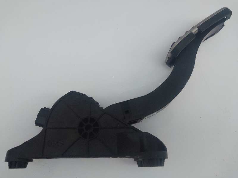 Recambio de potenciometro pedal para hyundai i30 (pd) n referencia OEM IAM 32700G4110 1009713 