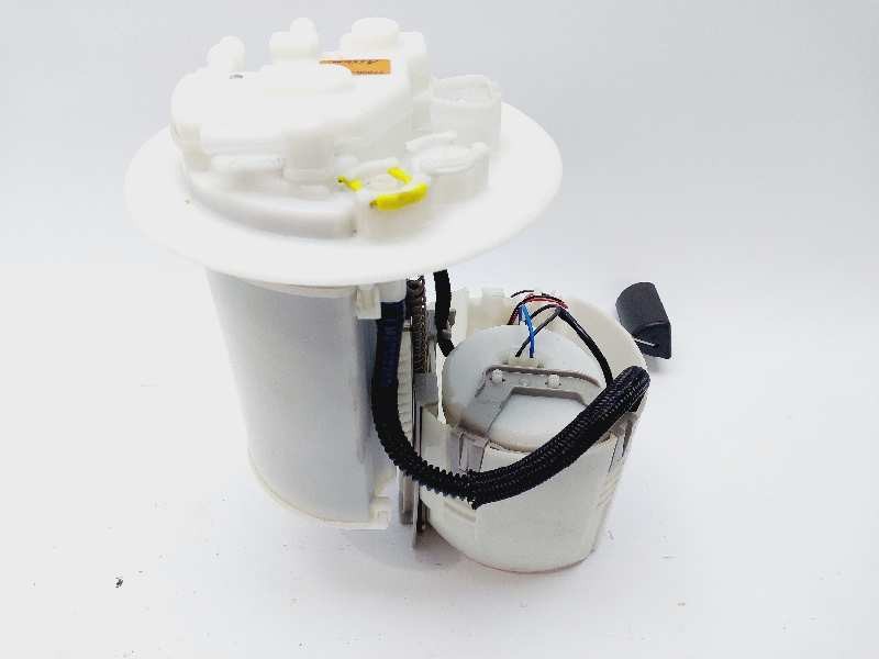 Recambio de bomba combustible para lexus ct 200h white edition referencia OEM IAM 7702047092  
