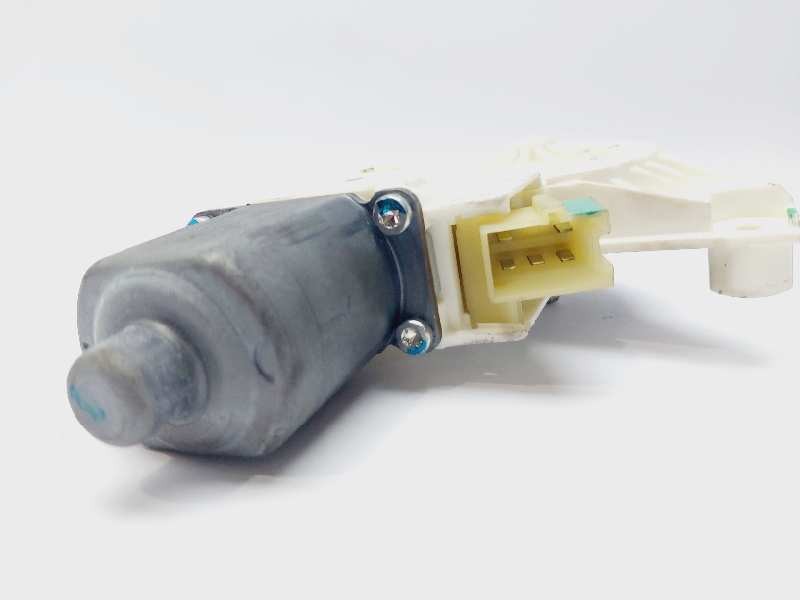 Recambio de motor elevalunas trasero izquierdo para mercedes-benz clase m (w164) referencia OEM IAM A2518200108  