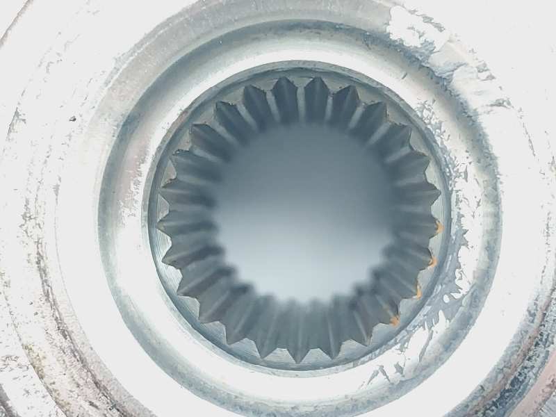 Recambio de buje para renault kadjar limited 4x4 referencia OEM IAM 432024EG0A  