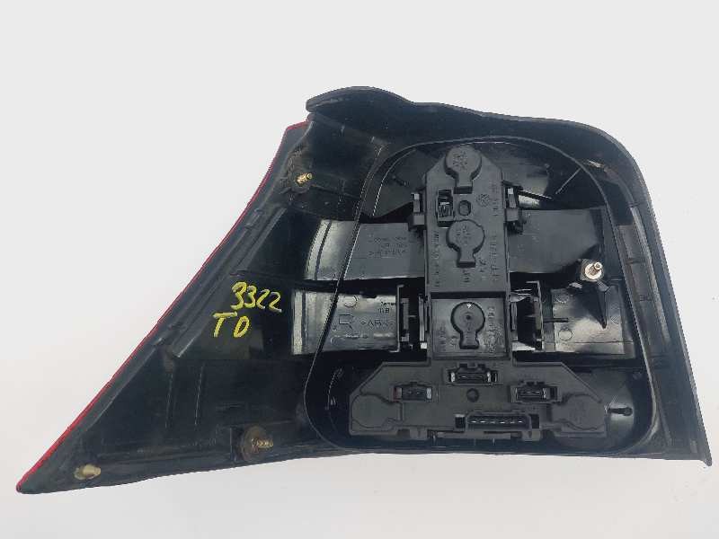 Recambio de piloto trasero derecho para volkswagen golf iv berlina (1j1) 25 aniversario referencia OEM IAM 1J6945257  