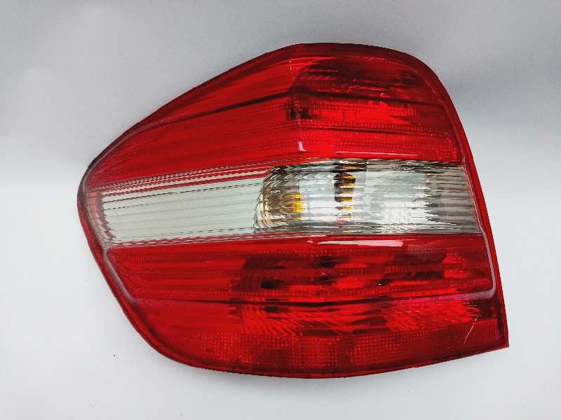 Recambio de piloto trasero izquierdo para mercedes-benz clase m (w164) referencia OEM IAM A1648200164  