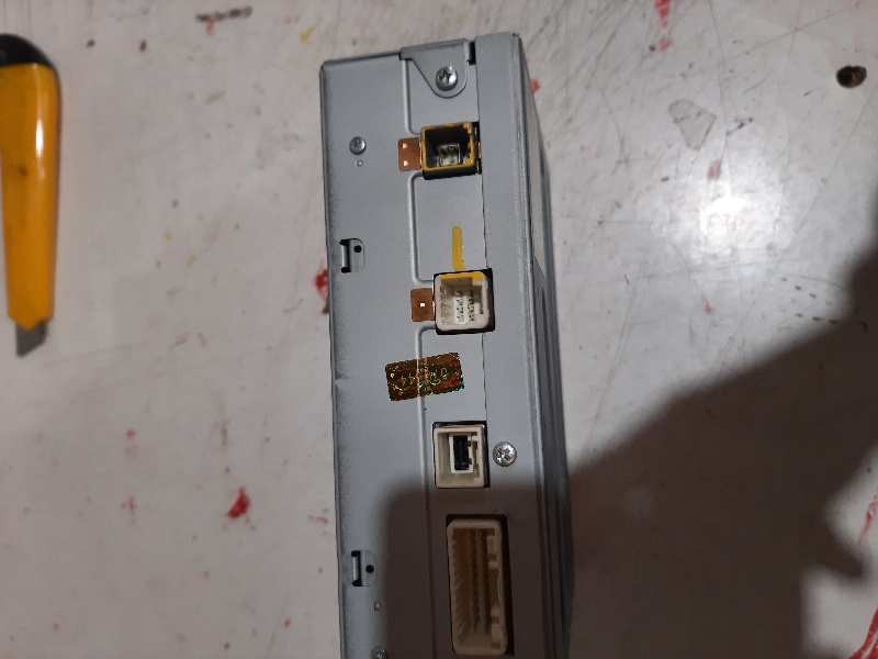 Recambio de sistema navegacion gps para lexus rx 400h referencia OEM IAM 8684148060  