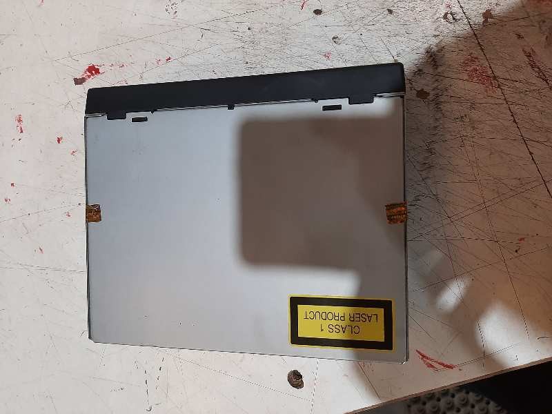 Recambio de sistema navegacion gps para lexus rx 400h referencia OEM IAM 8684148060  