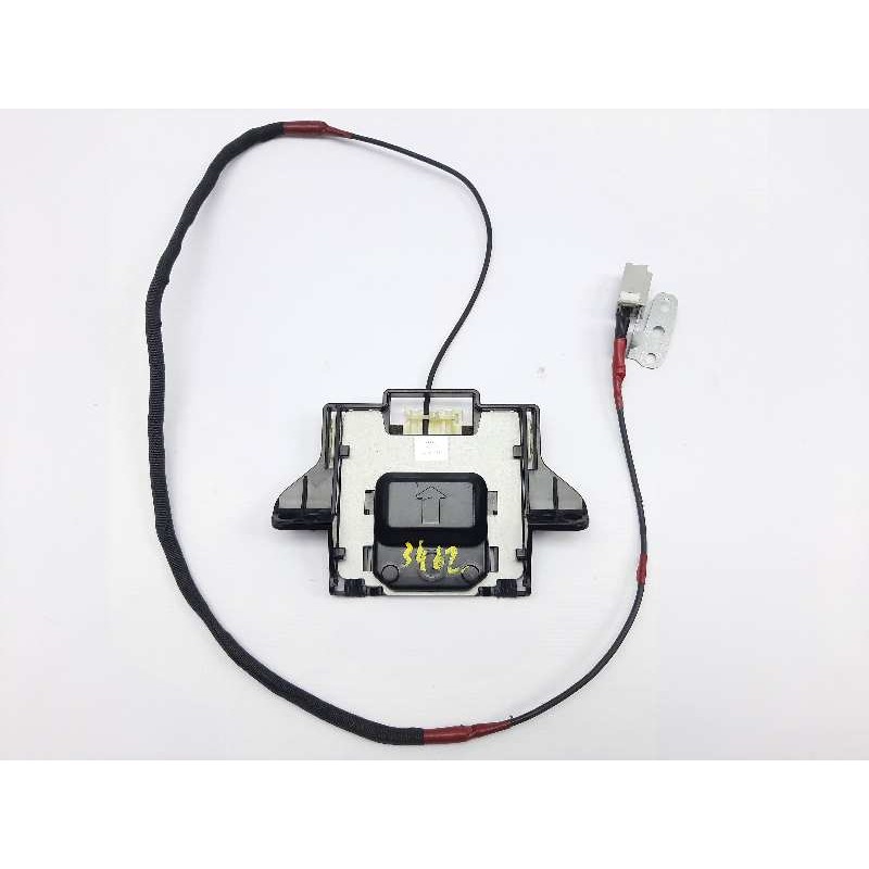 Recambio de modulo electronico para lexus ct 200h white edition referencia OEM IAM 8686078010C  