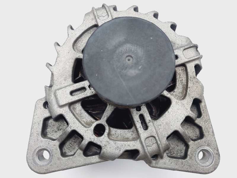 Recambio de alternador para renault megane iv berlina 5p limited referencia OEM IAM 231008040R 2613543A 