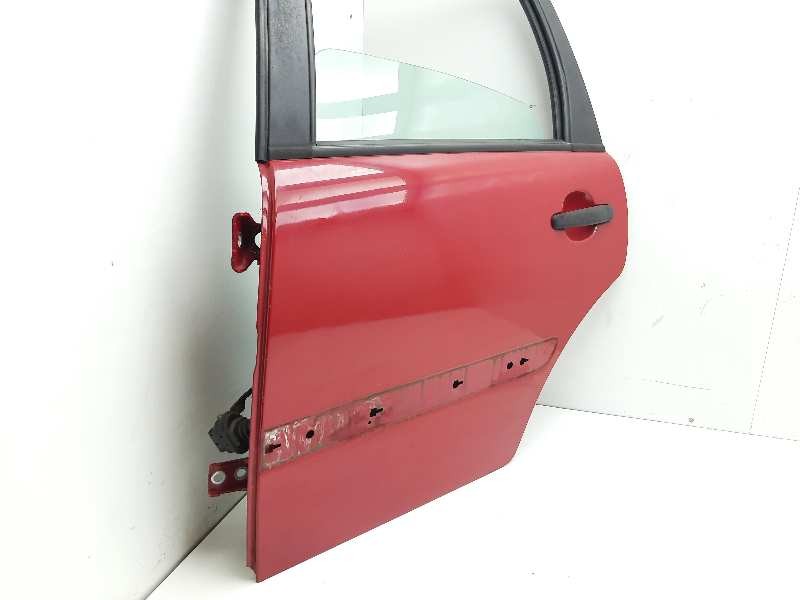 Recambio de puerta trasera izquierda para citroën c3 1.1 satisfaction referencia OEM IAM   