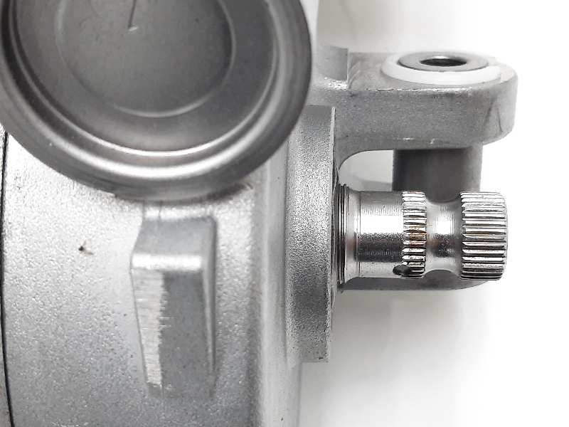 Recambio de columna direccion para lexus ct 200h white edition referencia OEM IAM 4525076020 JJ00200474 8096076040