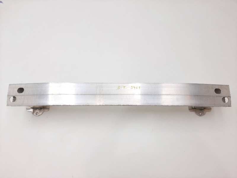 Recambio de refuerzo paragolpes trasero para lexus ct 200h white edition referencia OEM IAM 5217176010  