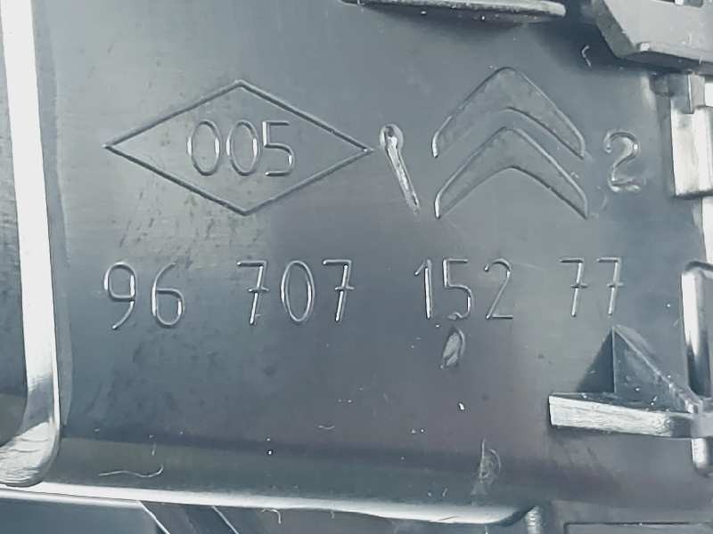 Recambio de rejilla aireadora para ds 5 style referencia OEM IAM 9670715277  