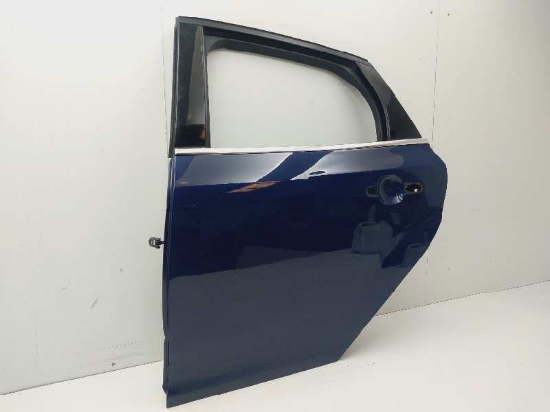 Recambio de puerta trasera izquierda para ford focus lim. (cb8) sport referencia OEM IAM 2164166  