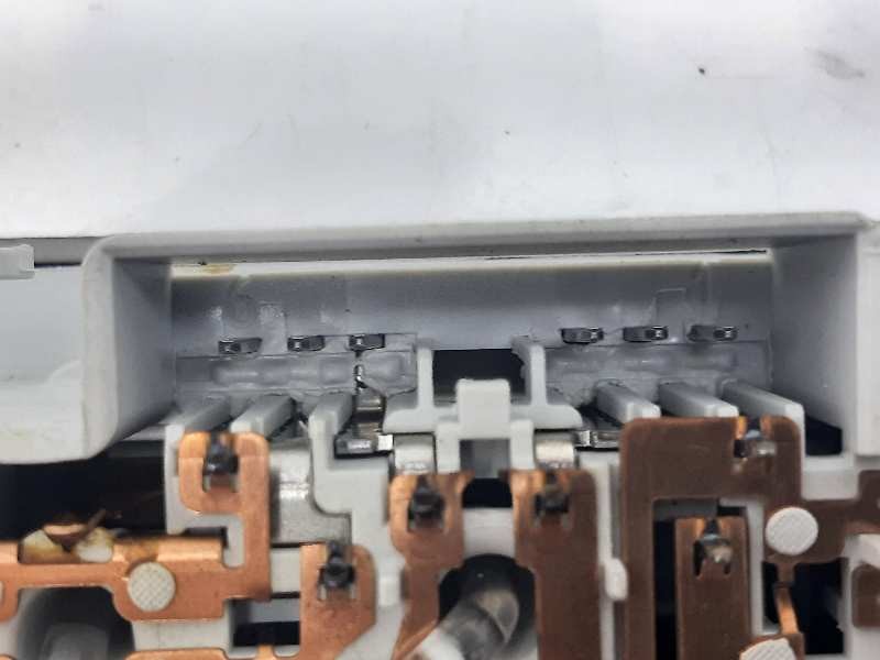 Recambio de luz interior para opel insignia sports tourer edition referencia OEM IAM 316627975  