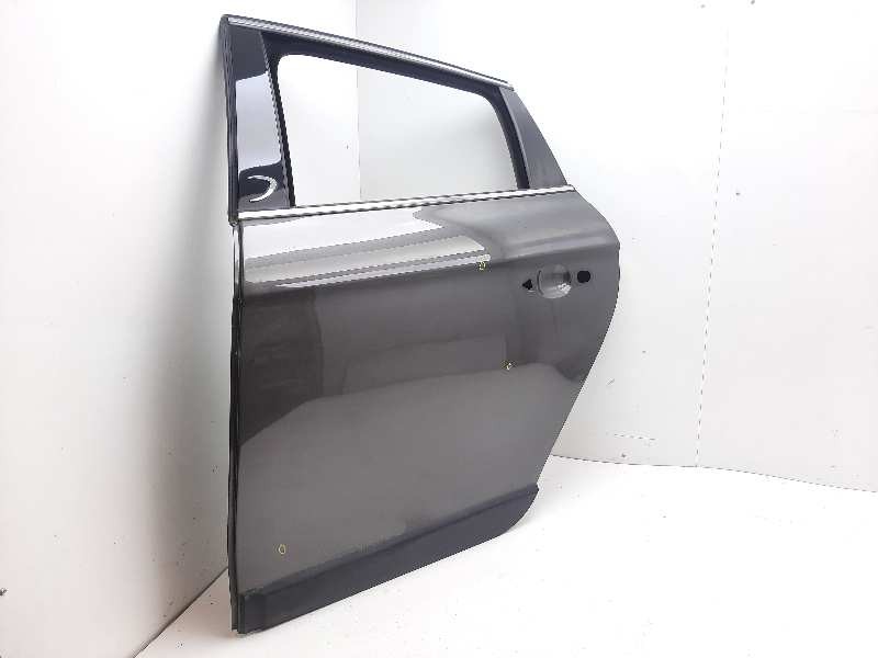 Recambio de puerta trasera izquierda para lancia delta (181) platino referencia OEM IAM   