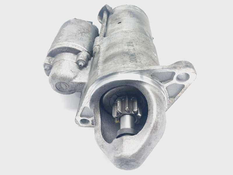 Recambio de motor arranque para opel astra h berlina enjoy referencia OEM IAM 55556092  