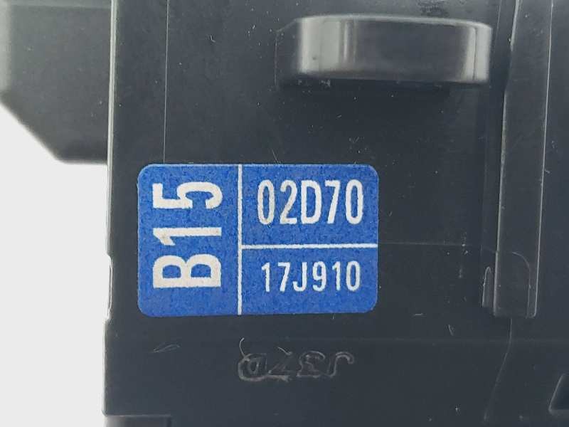 Recambio de mando luces para toyota yaris xpa1f referencia OEM IAM 02D7017J910  