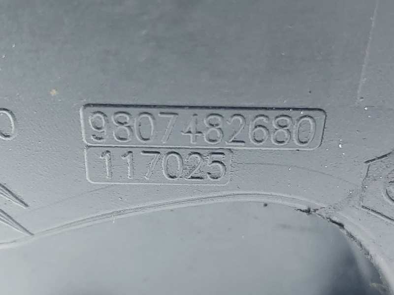 Recambio de tapa exterior combustible para citroën c4 picasso seduction referencia OEM IAM 9807482680  