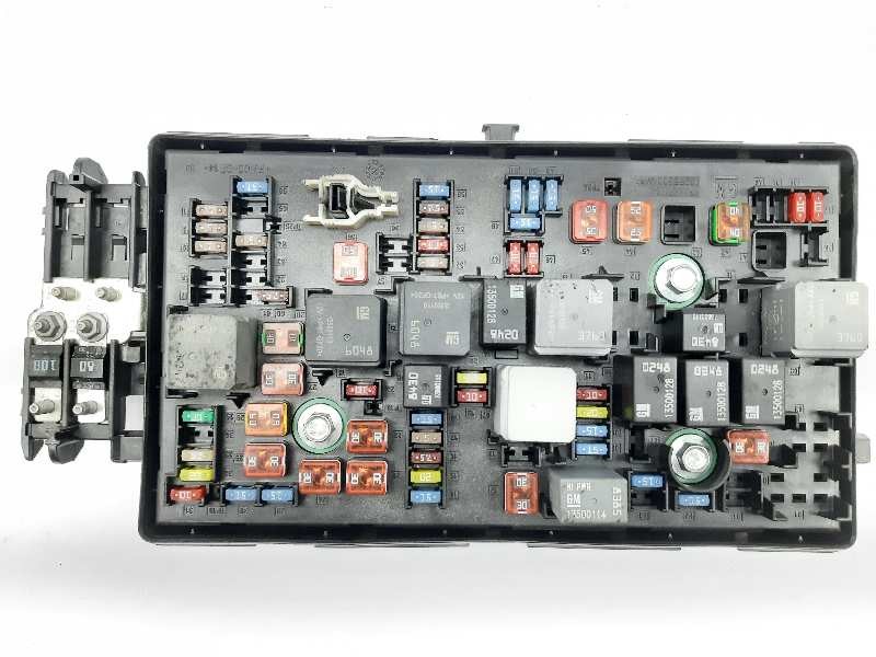 Recambio de caja reles / fusibles para opel insignia sports tourer edition referencia OEM IAM 1334347901 544949969 