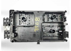 Recambio de caja reles / fusibles para opel insignia sports tourer edition referencia OEM IAM 1334347901 544949969  2