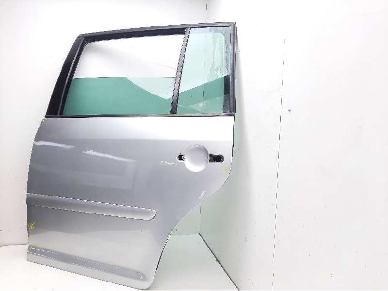 Recambio de puerta trasera izquierda para volkswagen touran (1t1) trendline referencia OEM IAM   