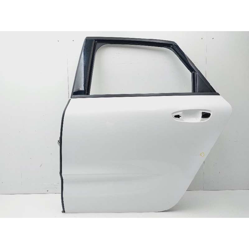 Recambio de puerta trasera izquierda para citroën c4 picasso seduction referencia OEM IAM 9801573080  