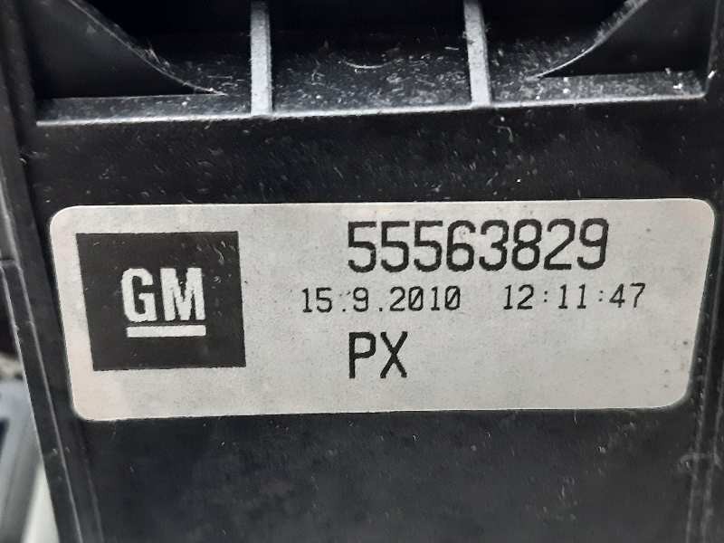 Recambio de palanca cambio para opel insignia sports tourer edition referencia OEM IAM 55563829  