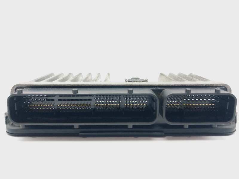 Recambio de centralita motor uce para toyota verso active referencia OEM IAM 896610F610  