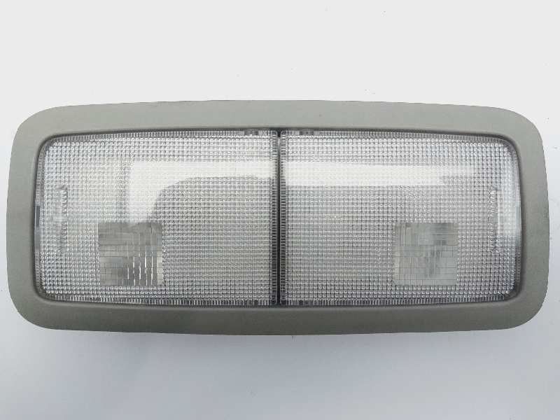 Recambio de luz interior para toyota verso active referencia OEM IAM 8125005030B0  
