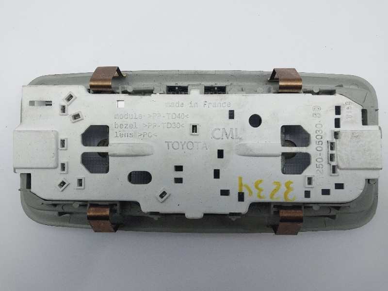 Recambio de luz interior para toyota verso active referencia OEM IAM 8125005030B0  