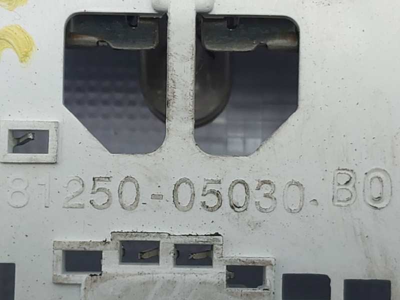 Recambio de luz interior para toyota verso active referencia OEM IAM 8125005030B0  