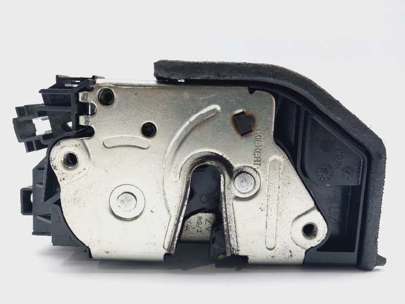 Recambio de cerradura puerta trasera izquierda para bmw serie 1 berlina (e81/e87) 118d referencia OEM IAM 7229459  