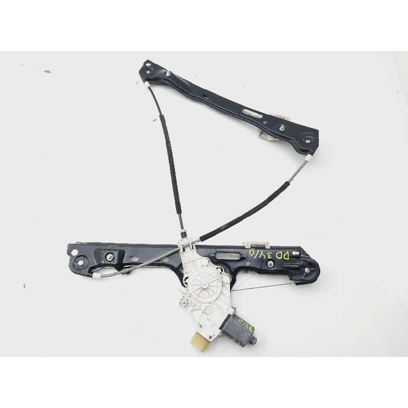 Recambio de elevalunas delantero derecho para bmw serie 1 berlina (e81/e87) 118d referencia OEM IAM 7067796S 7138466E 0130822227