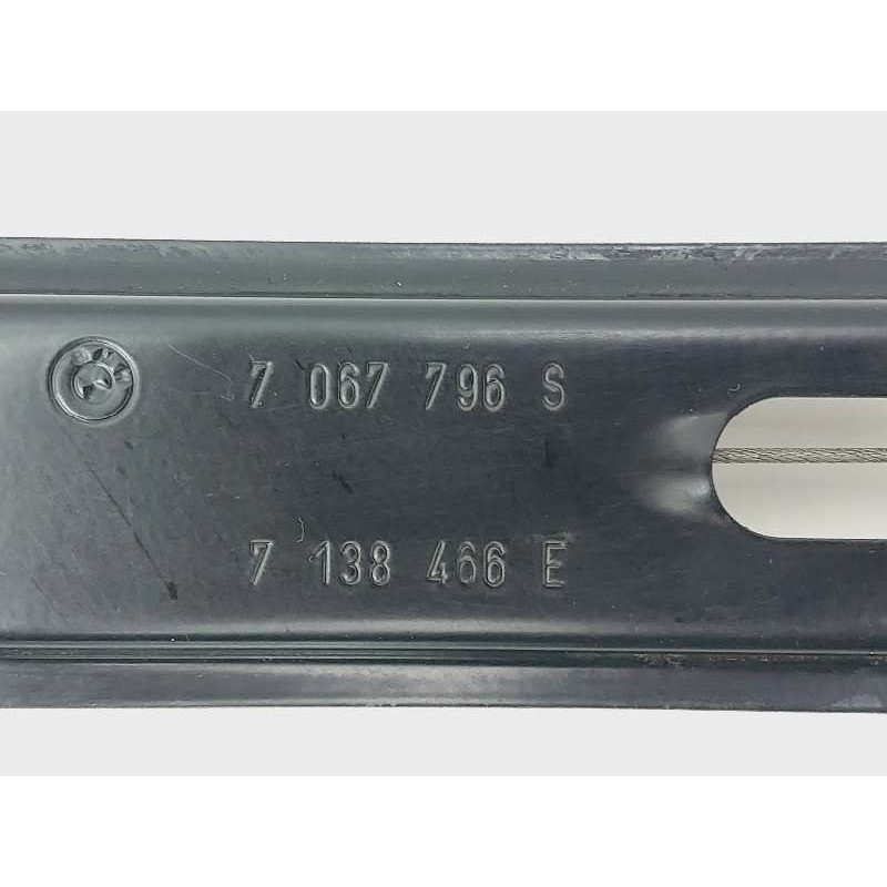 Recambio de elevalunas delantero derecho para bmw serie 1 berlina (e81/e87) 118d referencia OEM IAM 7067796S 7138466E 0130822227