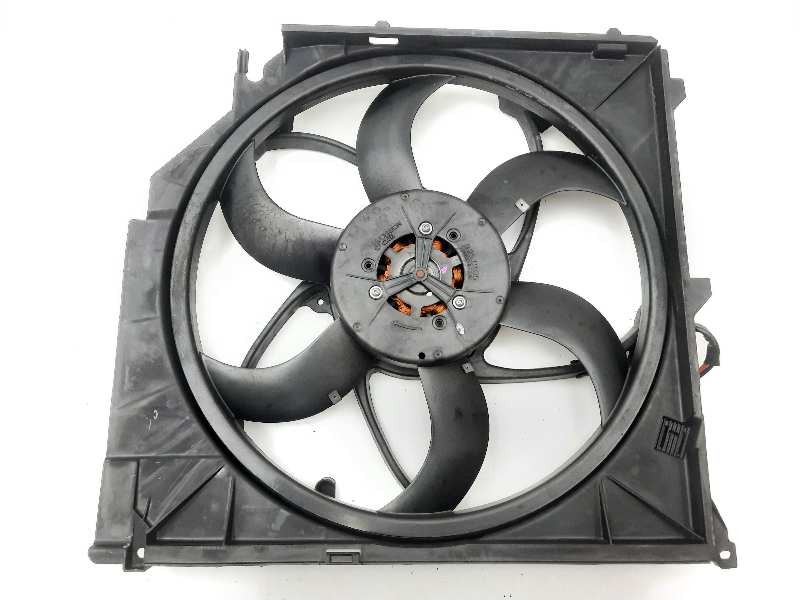 Recambio de electroventilador para bmw x3 (e83) xdrive 20d referencia OEM IAM 17423414008 67326925702 5020290